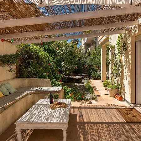 Levante Apartmán *