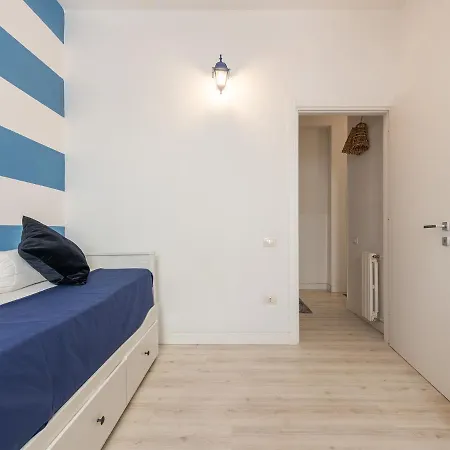 Poetto Seaside Apartment *